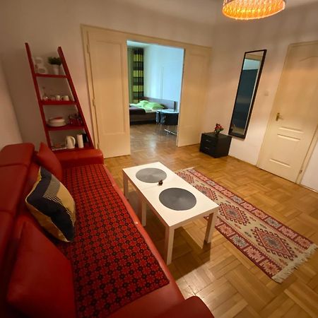 Holiday Apartments & Rooms Next Danube Promenade Budapest Eksteriør billede