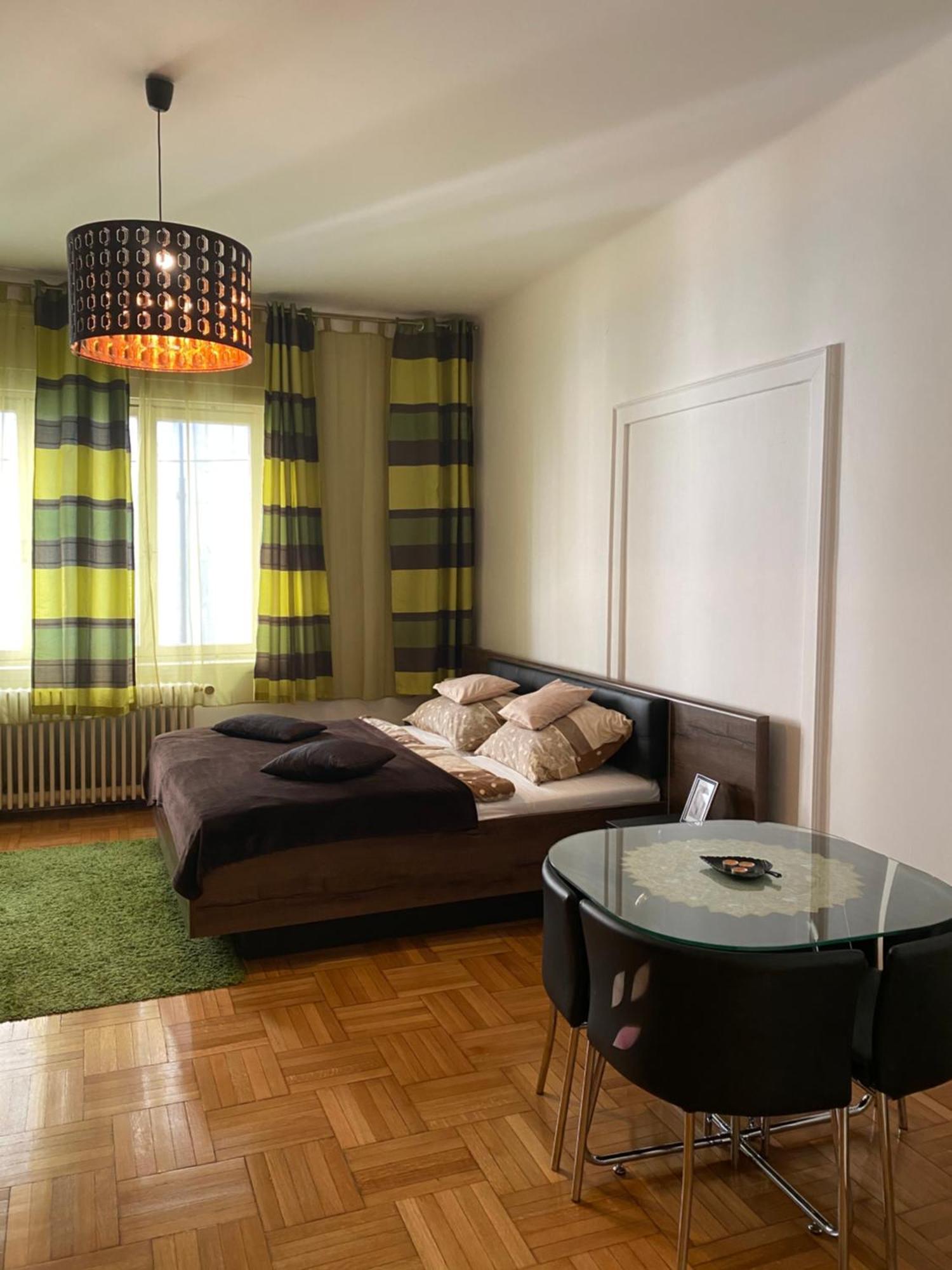Holiday Apartments & Rooms Next Danube Promenade Budapest Eksteriør billede